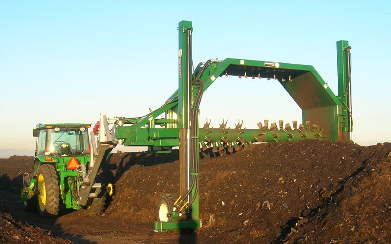 Compost Windrow Turner